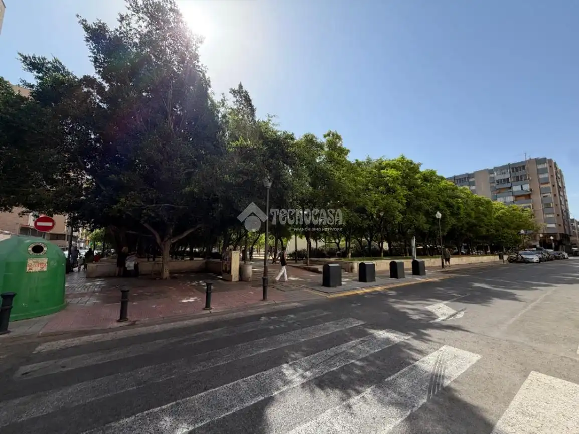 Pis amb terrassa en venda a Florida - Ciudad de Asís, imagen 16