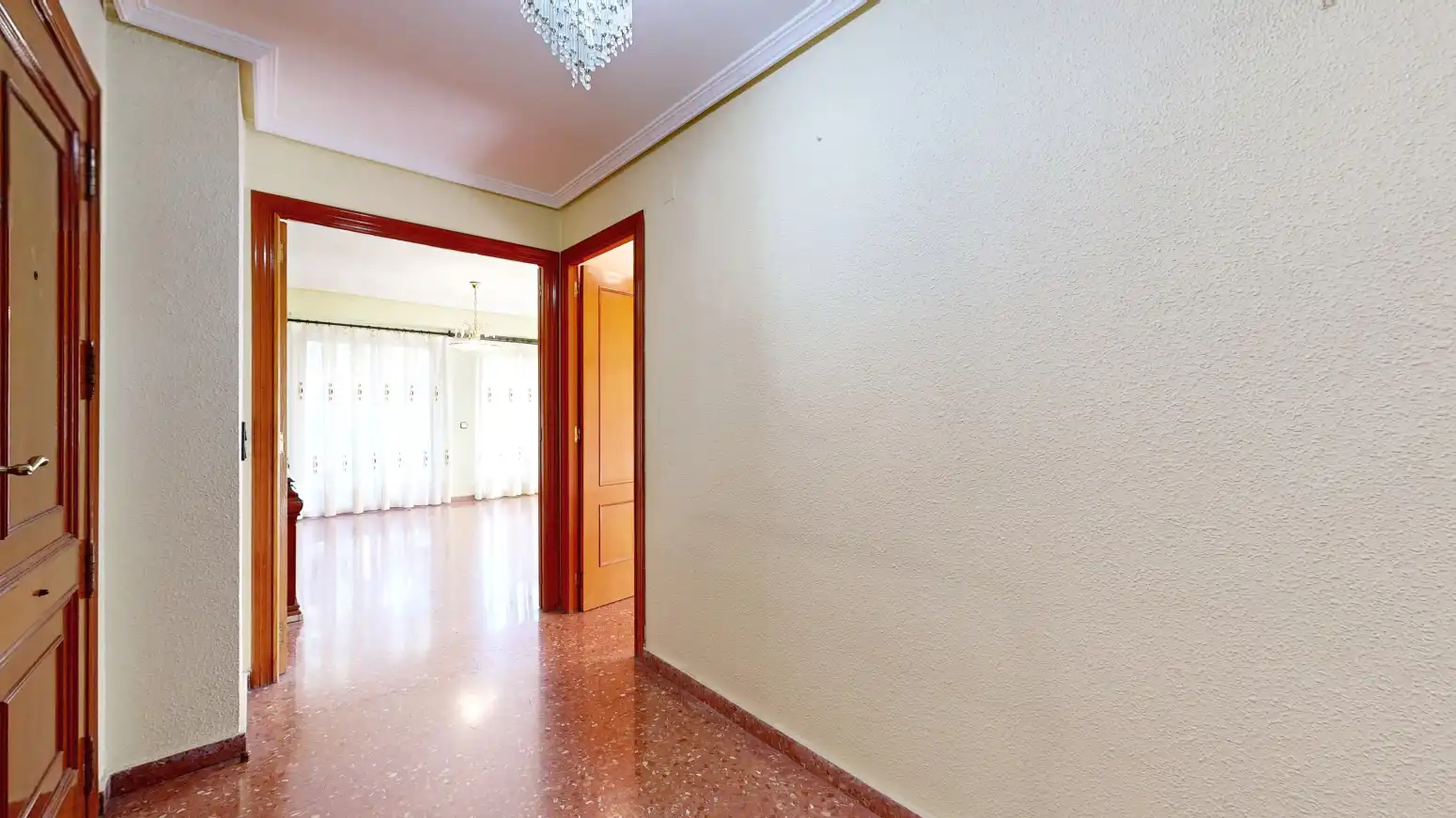 Piso en venta en Torrent con Balcón