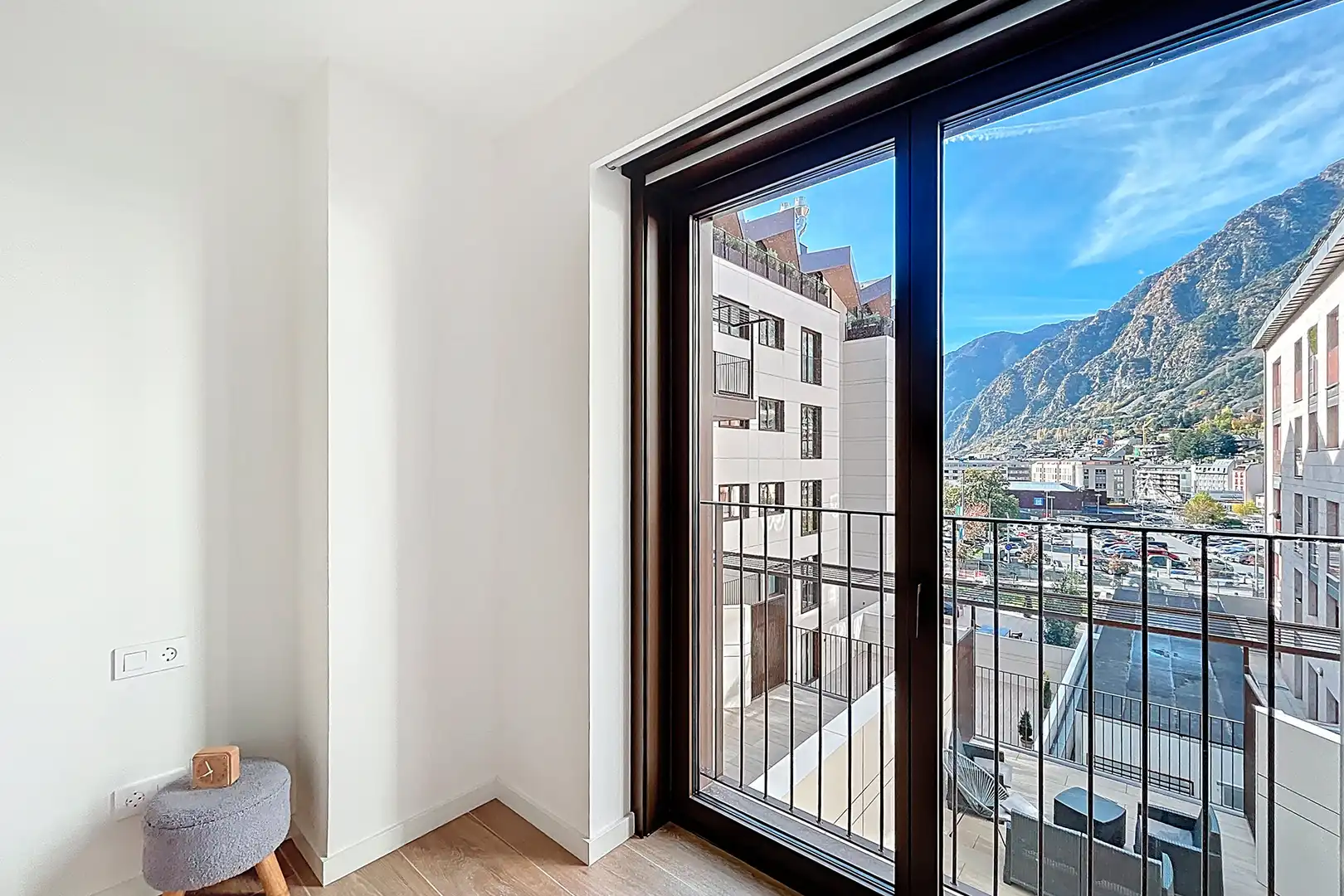 Bedroom of Apartments for sale in Escaldes – Engordany  with Parquet flooring and Terrace