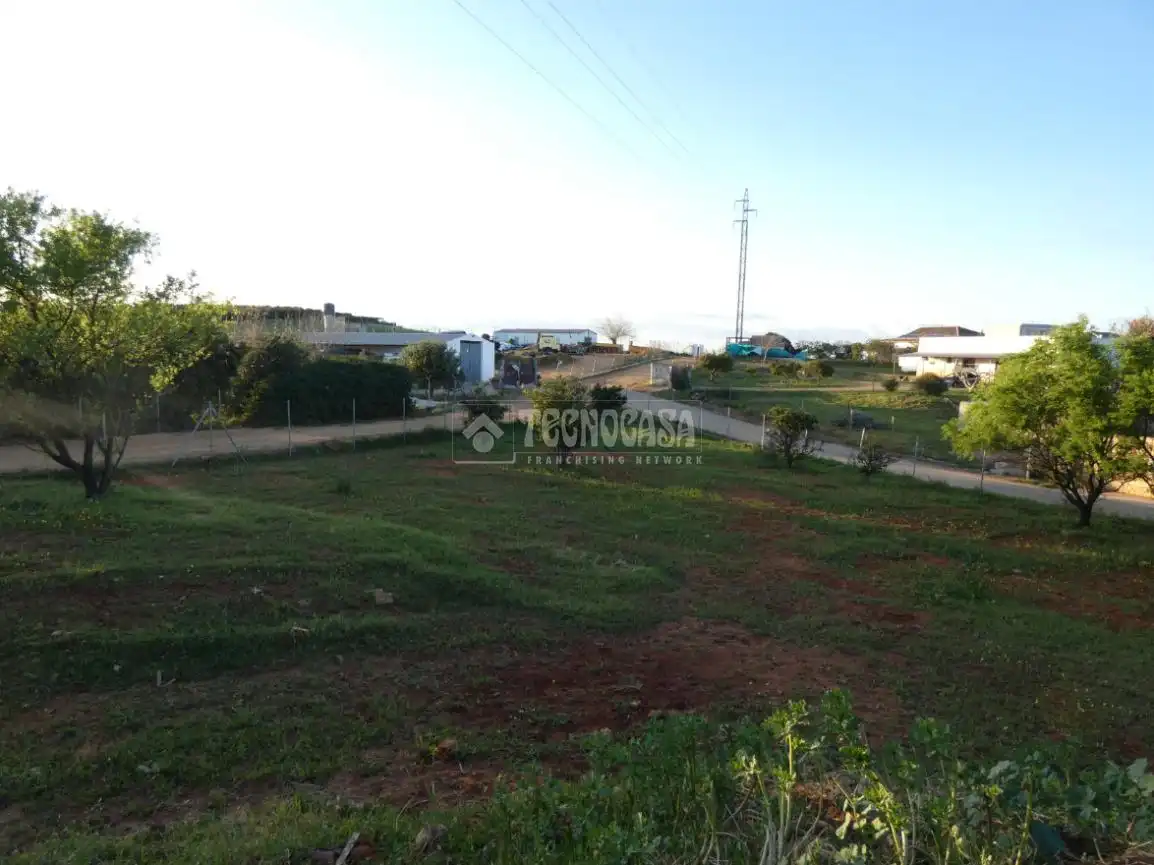 Finca rústica en venta en Carmona con Piscina