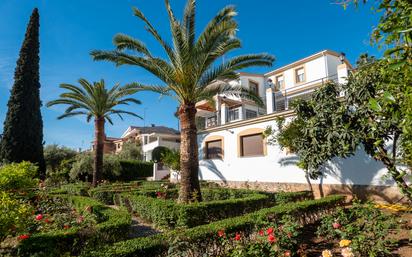 Vista exterior de Casa o xalet en venda en  Córdoba Capital amb Aire condicionat, Terrassa i Piscina