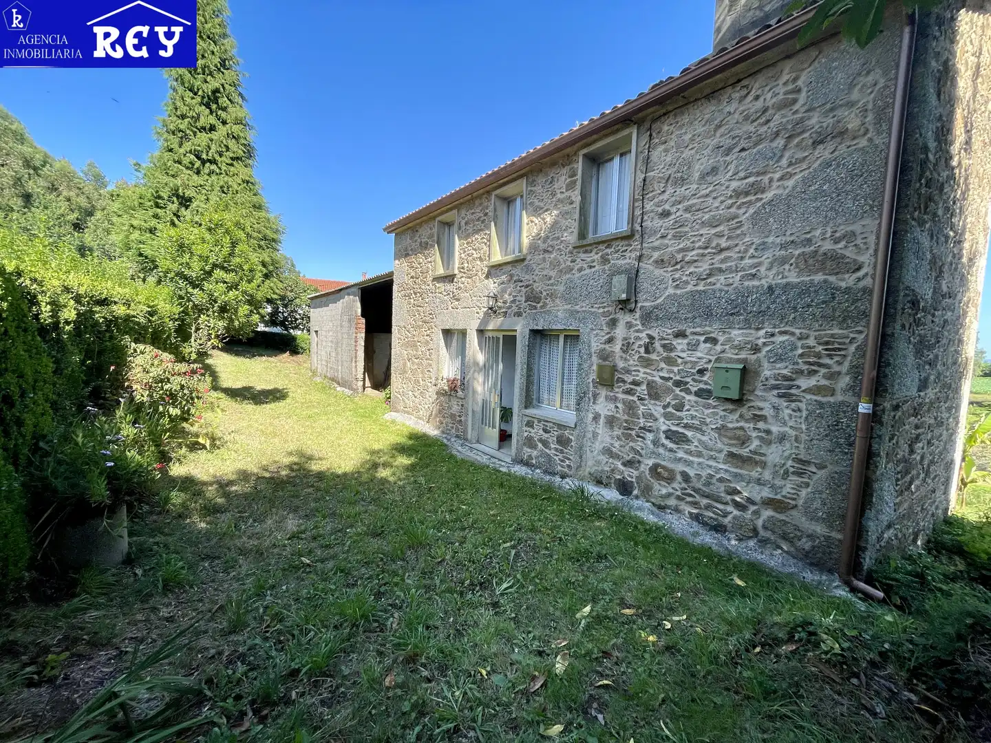 Vista exterior de Finca rústica en venta en Val do Dubra con Amueblado