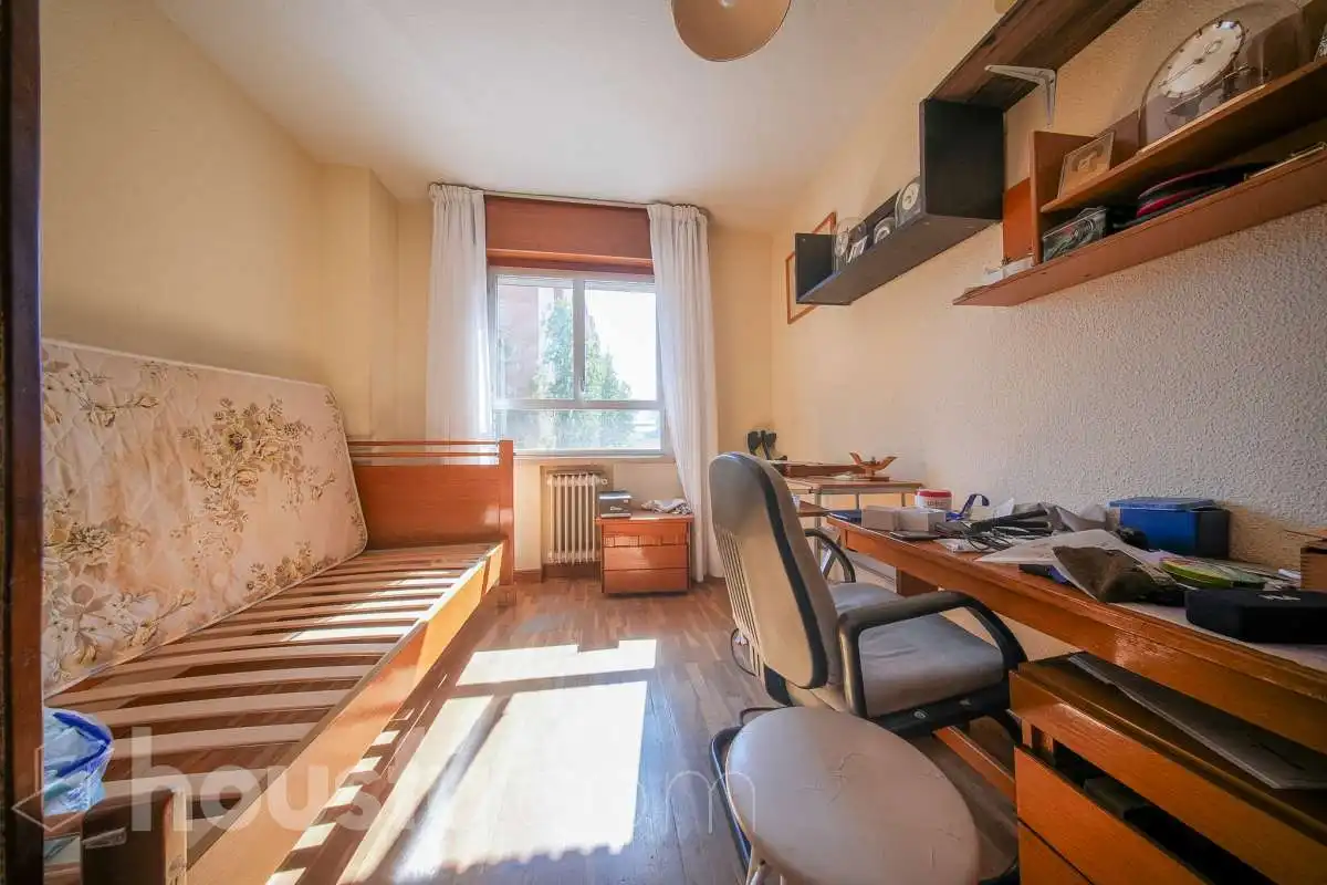 Habitación de Piso en venta en Madrid con Aire acondicionado, Calefacción y Jardín privado