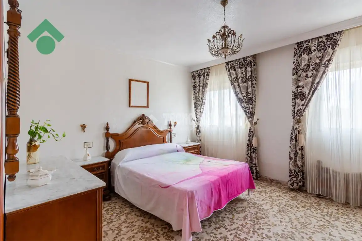 Schlafzimmer von Wohnung zum Verkauf in Almuñécar mit Möbliert und Balkon