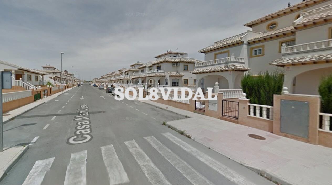 Casa o chalet en venta en Orihuela con Aire acondicionado, Terraza y Alarma