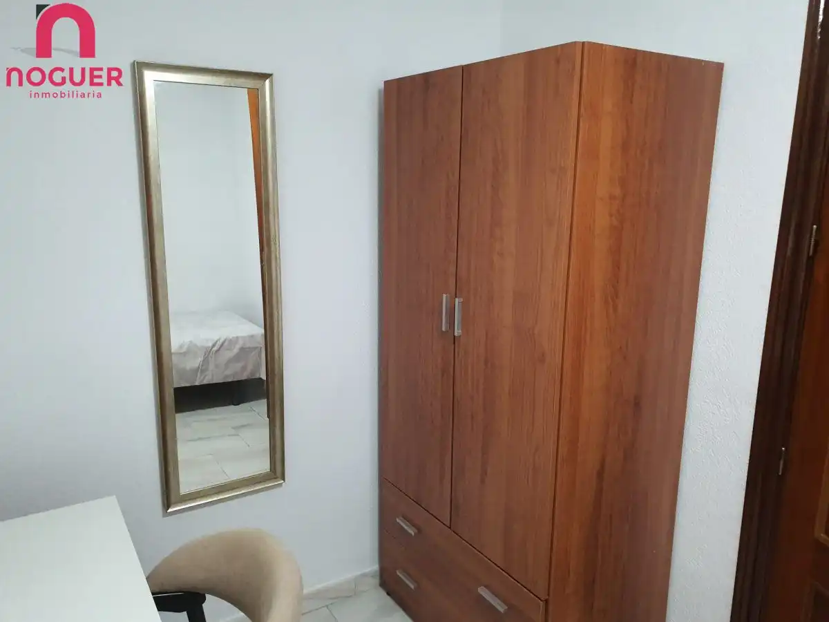 Schlafzimmer von Wohnung zum Verkauf in Córdoba mit Terrasse und Möbliert