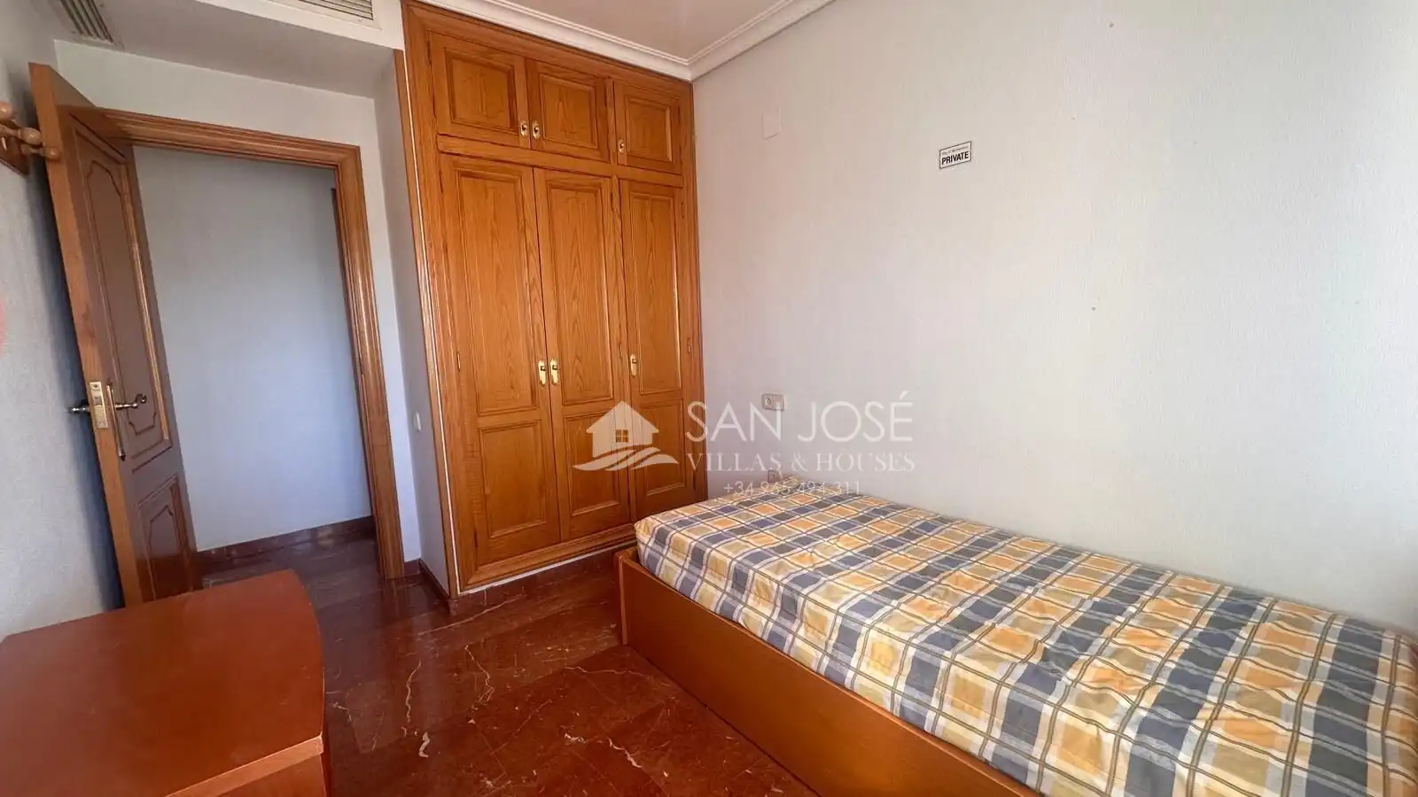Bedroom of Flat for sale in Aspe  with Air Conditioner and Storage room