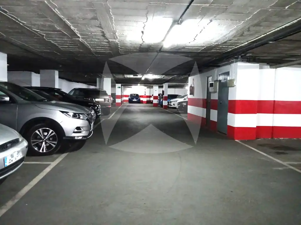 Parking of Garage for rent in Badajoz