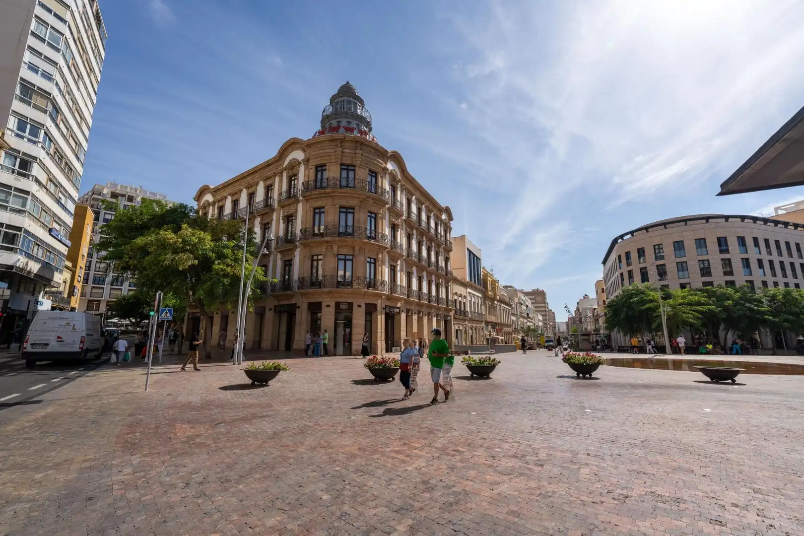 Flat with lift for sale in Plaza del Carmen 10