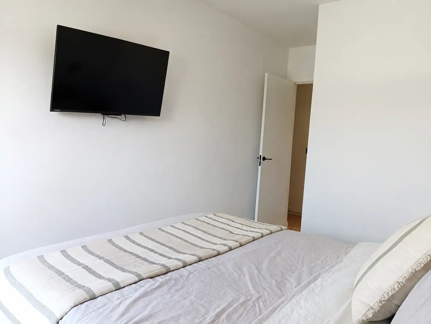 Bedroom of Flat for sale in Madrid  with Air Conditioner, Heating and Storage room