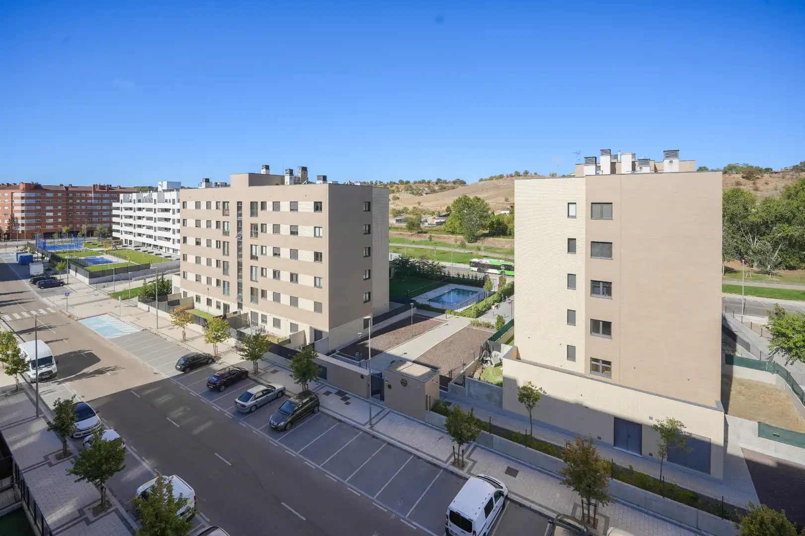 Außenansicht von Dachboden zum Verkauf in Valladolid mit Klimaanlage, Heizung und Privatgarten