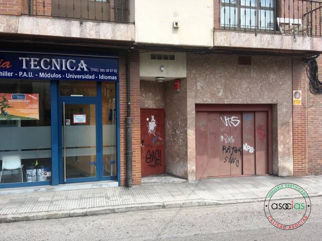 Garaje en Venta en Oviedo - Rayo, 3 en Fozaneldi - Tenderina