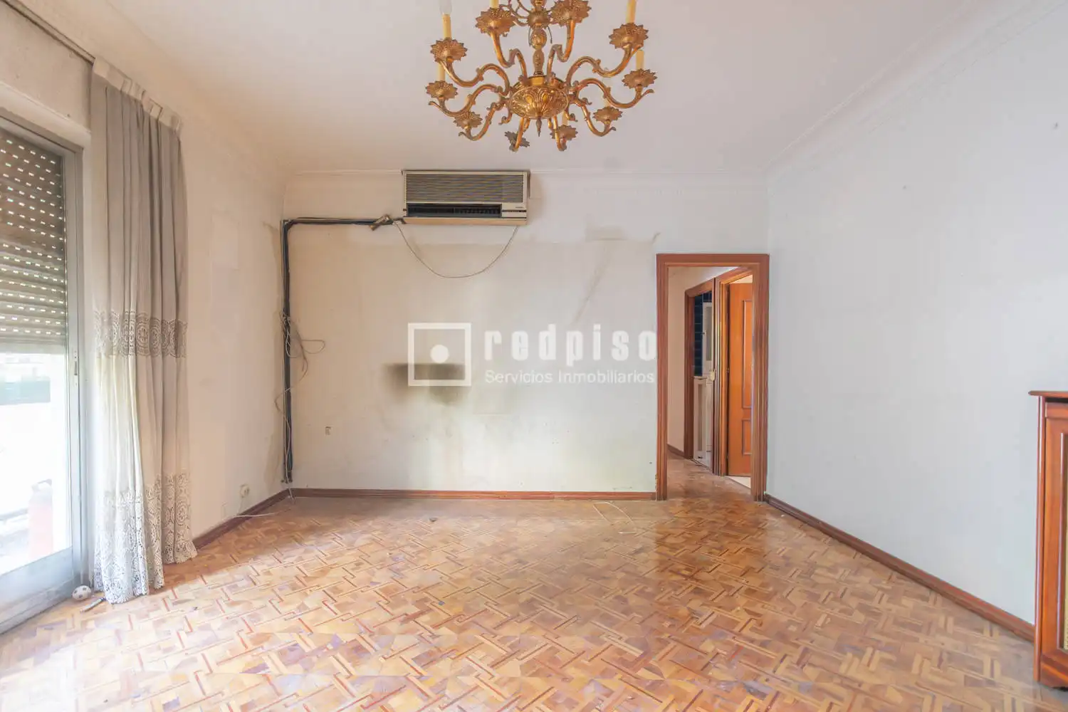 Habitación de Piso en venta en Madrid con Calefacción, Parquet y Terraza
