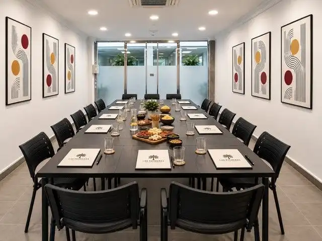 Comedor de Oficina de alquiler en Las Palmas de Gran Canaria con Aire acondicionado, Amueblado y Internet