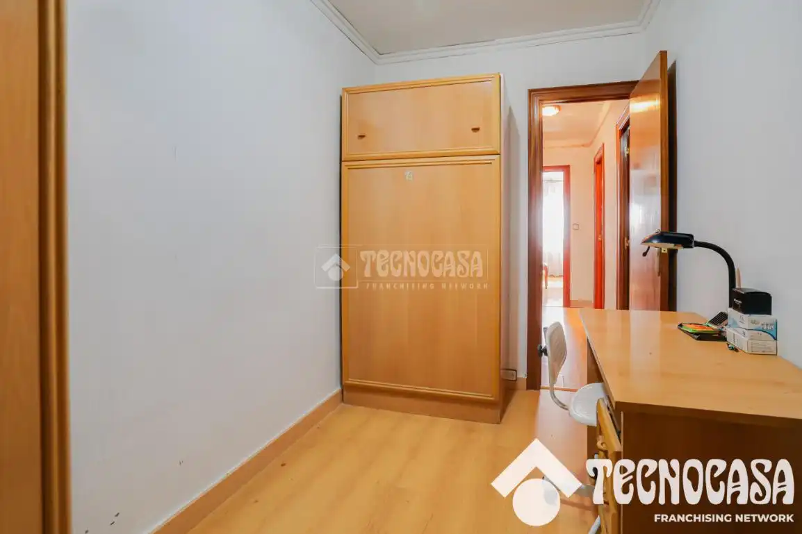 Habitación de Piso en venta en Santa Coloma de Gramenet