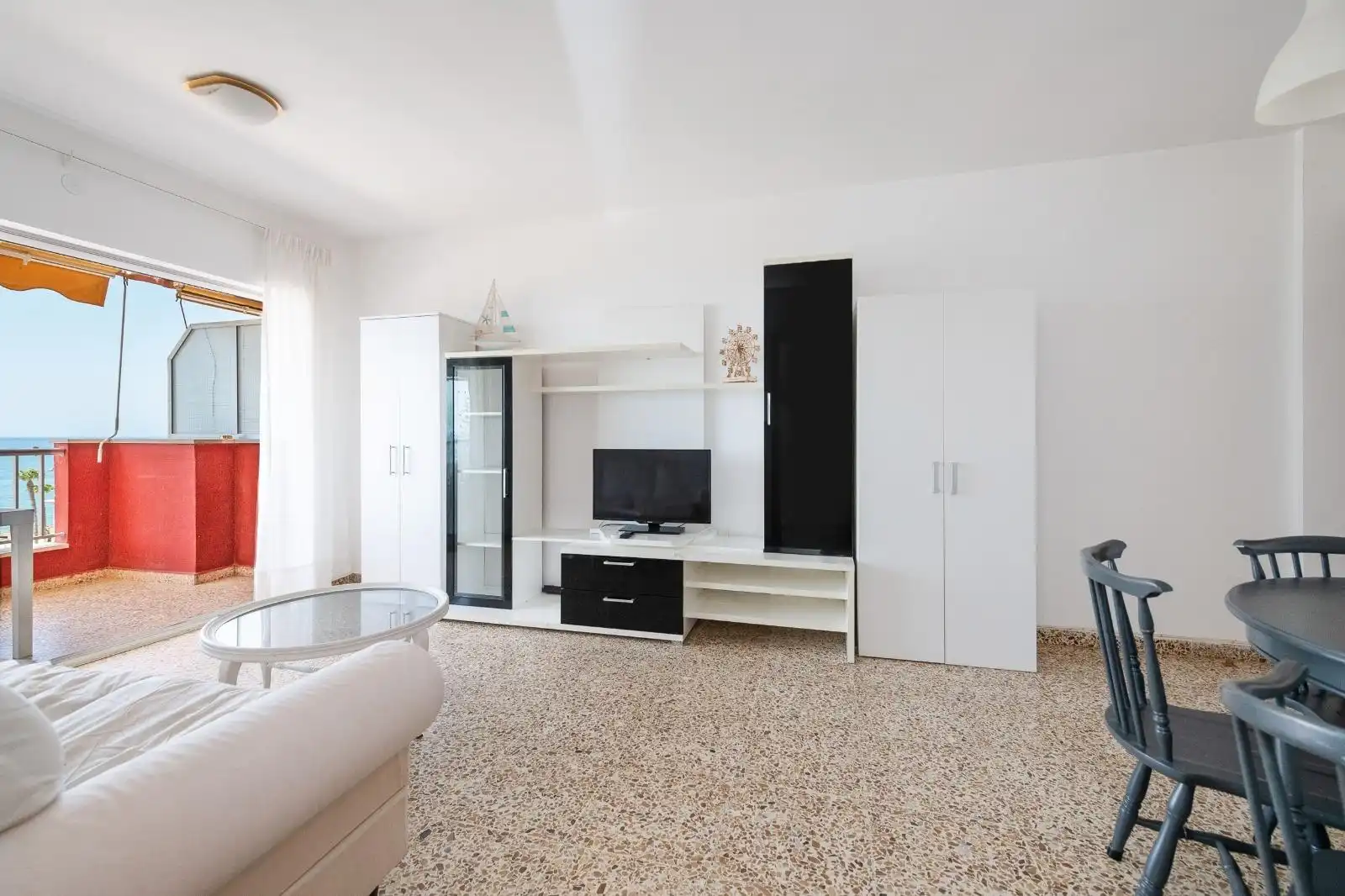 Sala de estar de Piso en venta en Rincón de la Victoria con Aire acondicionado, Terraza y Balcón
