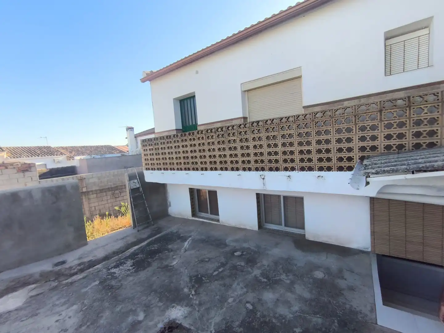 Vista exterior de Casa o chalet en venta en Cazalilla con Amueblado