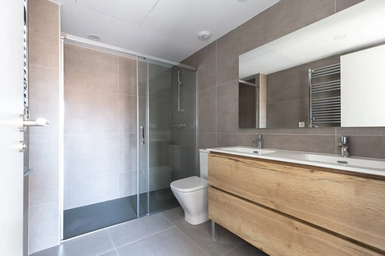Bathroom of Flat for sale in Sant Feliu de Llobregat  with Air Conditioner, Heating and Terrace