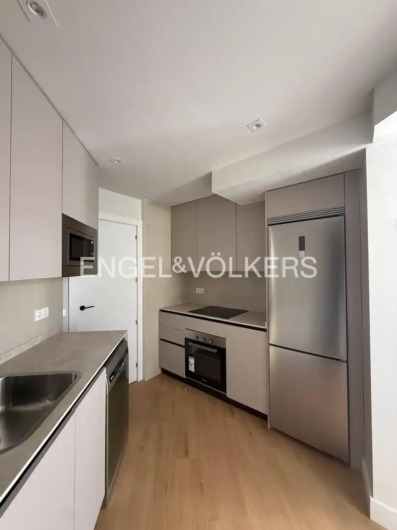 Kitchen of Flat for sale in Madrid  with Air Conditioner, Heating and Terrace