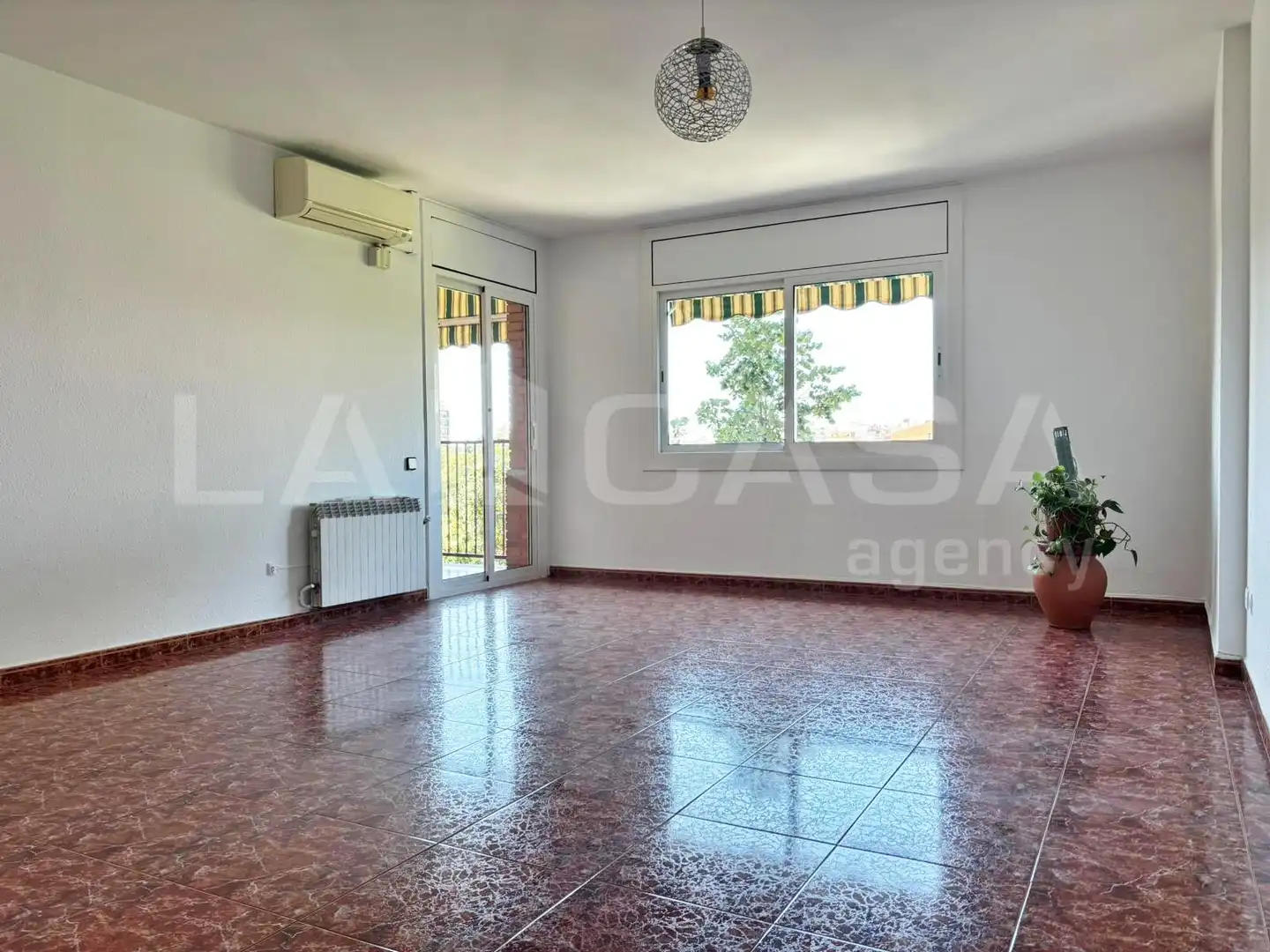 Piso de alquiler en Font Verda