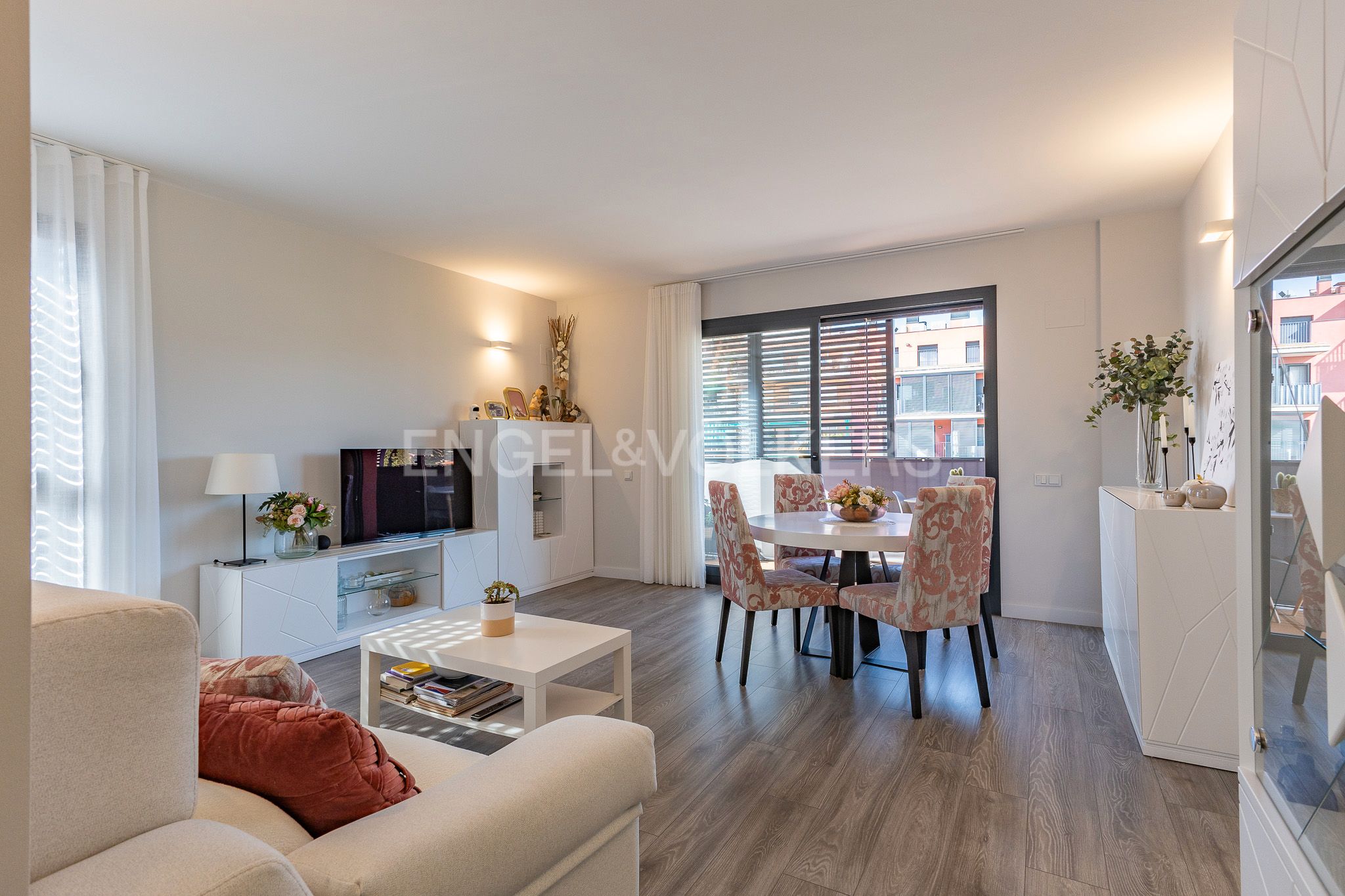 Living room of Apartment for sale in Castellar del Vallès  with Air Conditioner, Heating and Parquet flooring