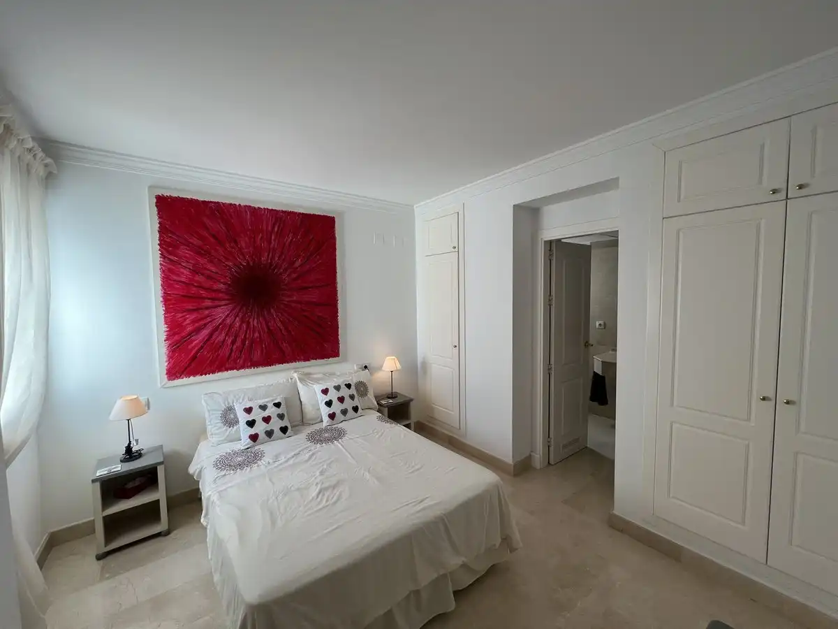 Habitación de Piso en venta en Marbella con Terraza, Trastero y Amueblado