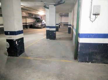 Parcheggio in vendita a Centre