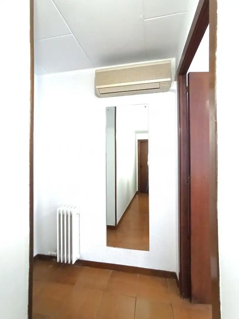 Flat for rent in de Sunyer, Ponent