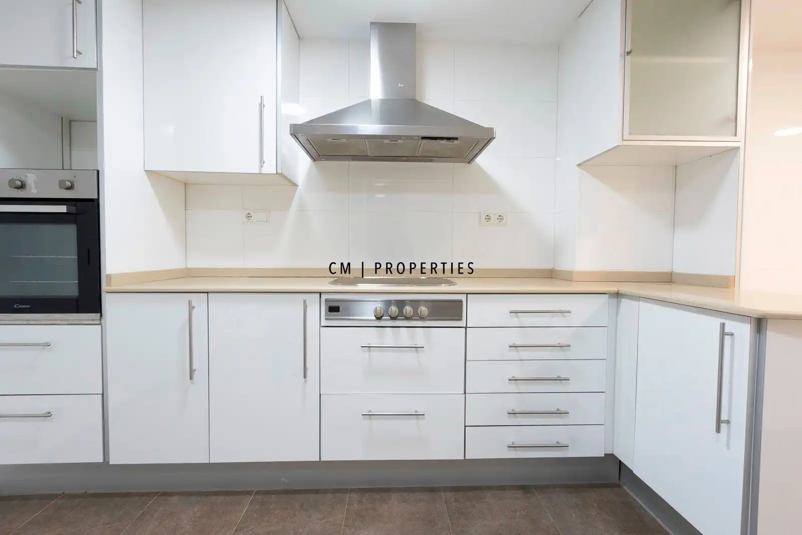 Kitchen of Flat for sale in Valencia  with Air Conditioner, Heating and Parquet flooring