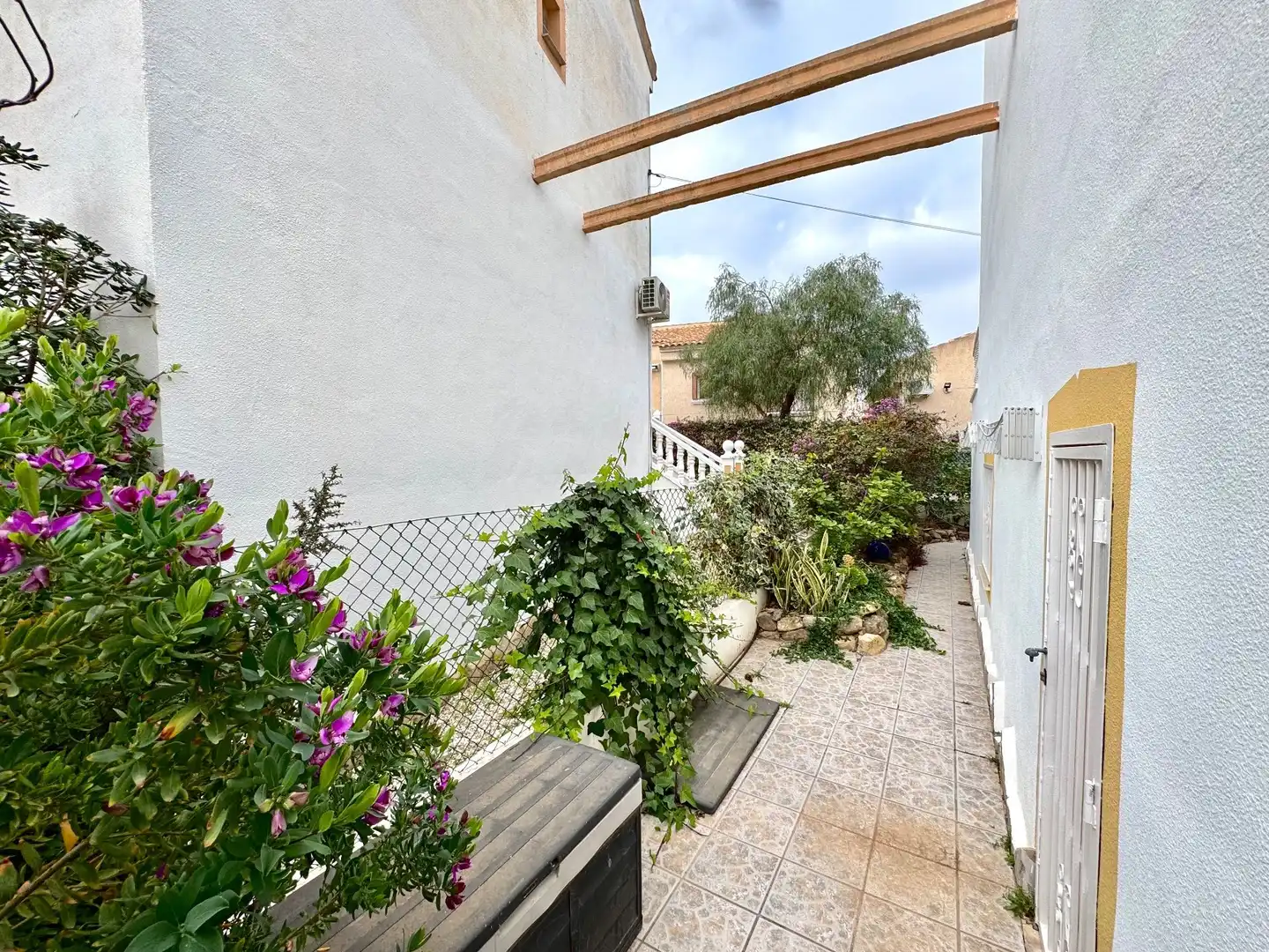 Jardí de Casa o xalet de lloguer en Algorfa amb Aire condicionat, Calefacció i Jardí privat