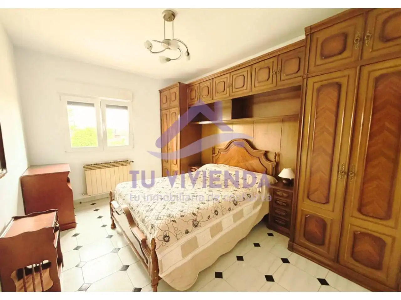 Dormitori de Casa o xalet de lloguer en Santervás de la Vega amb Calefacció, Terrassa i Moblat