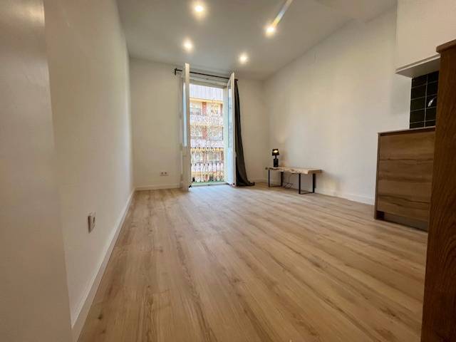 Piso en Venta en Calle de Sicília en Sagrada Família