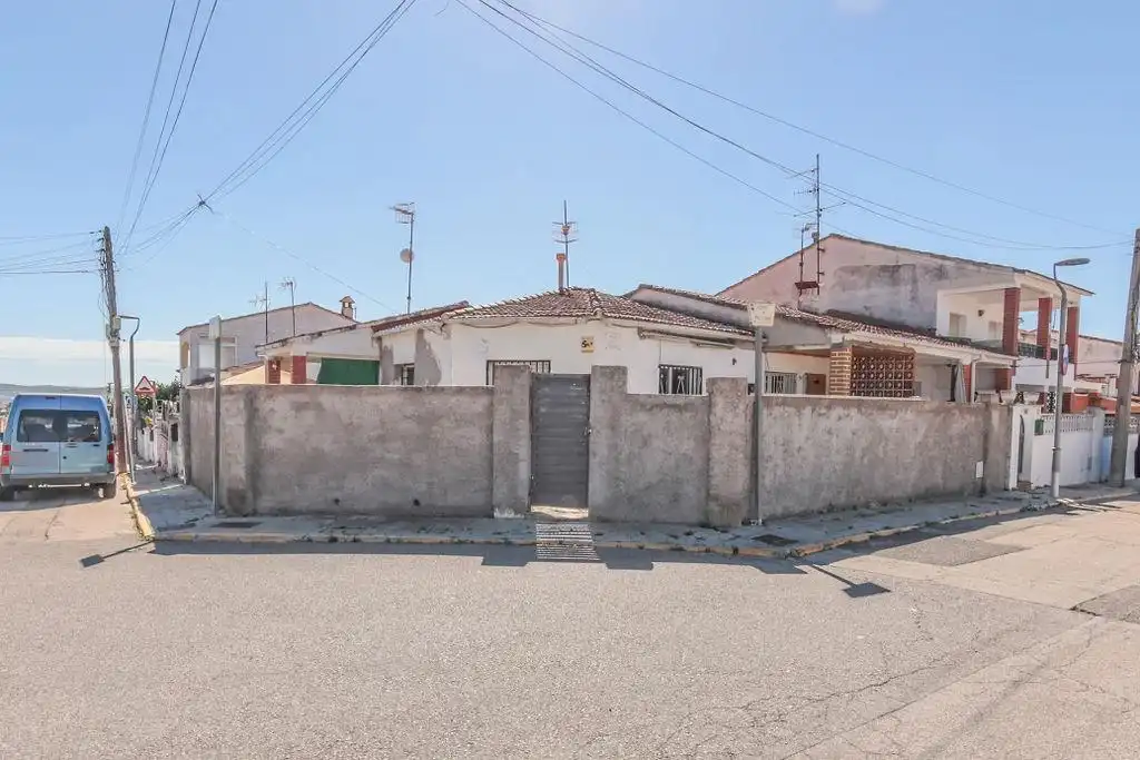 Vista exterior de Casa o chalet en venta en Albinyana con Jardín privado