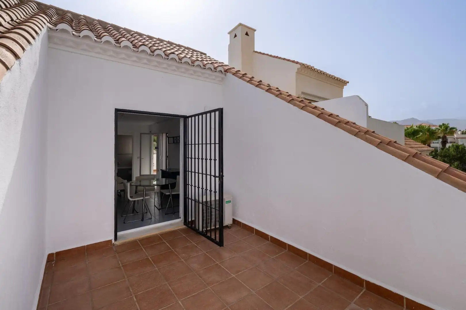Terrasse von Dachboden zur Miete in Roquetas de Mar mit Klimaanlage, Heizung und Privatgarten