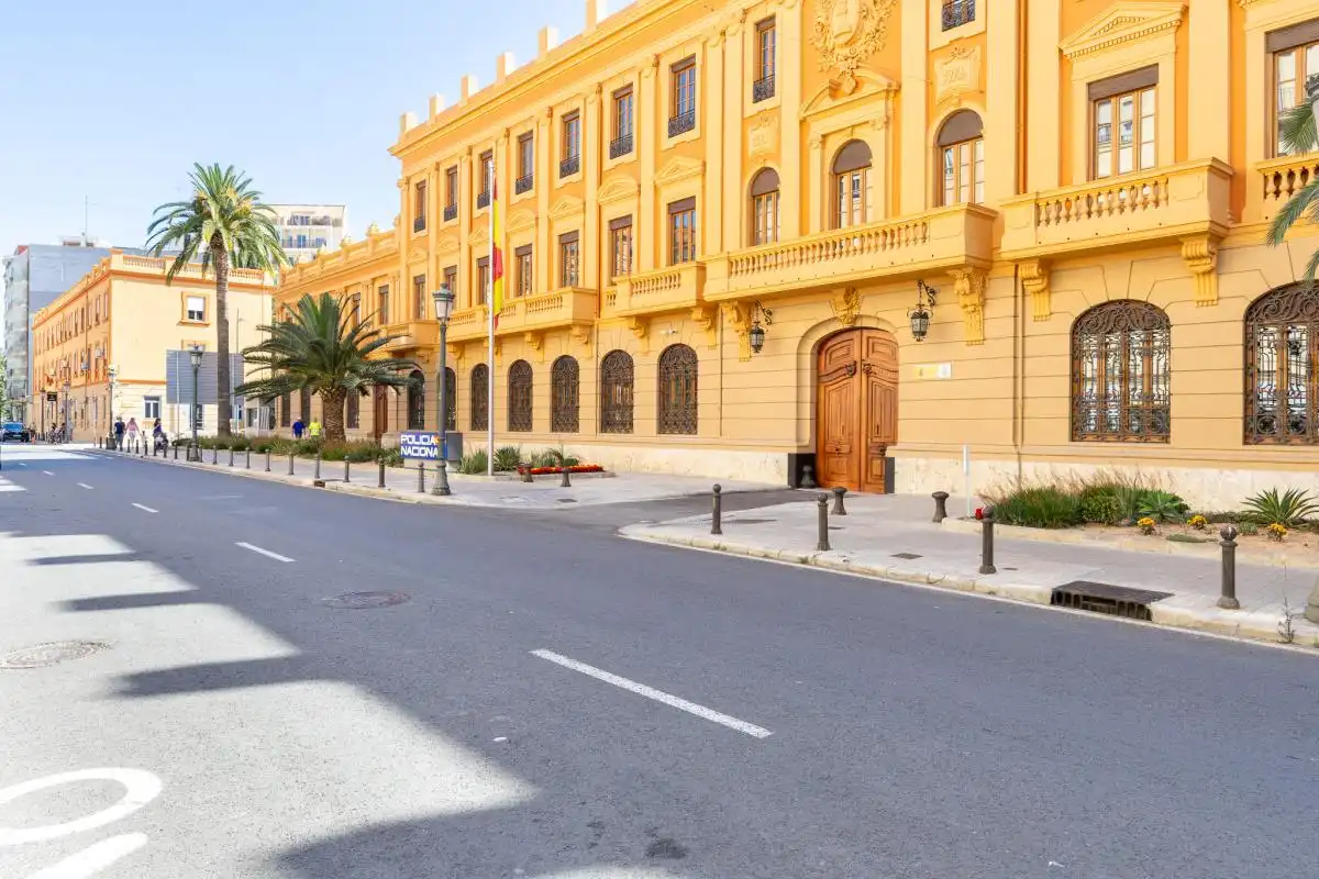 Vista exterior de Piso en venta en Valencia con Calefacción