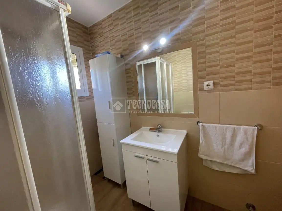 Baño de Piso en venta en Antequera con Aire acondicionado y Terraza