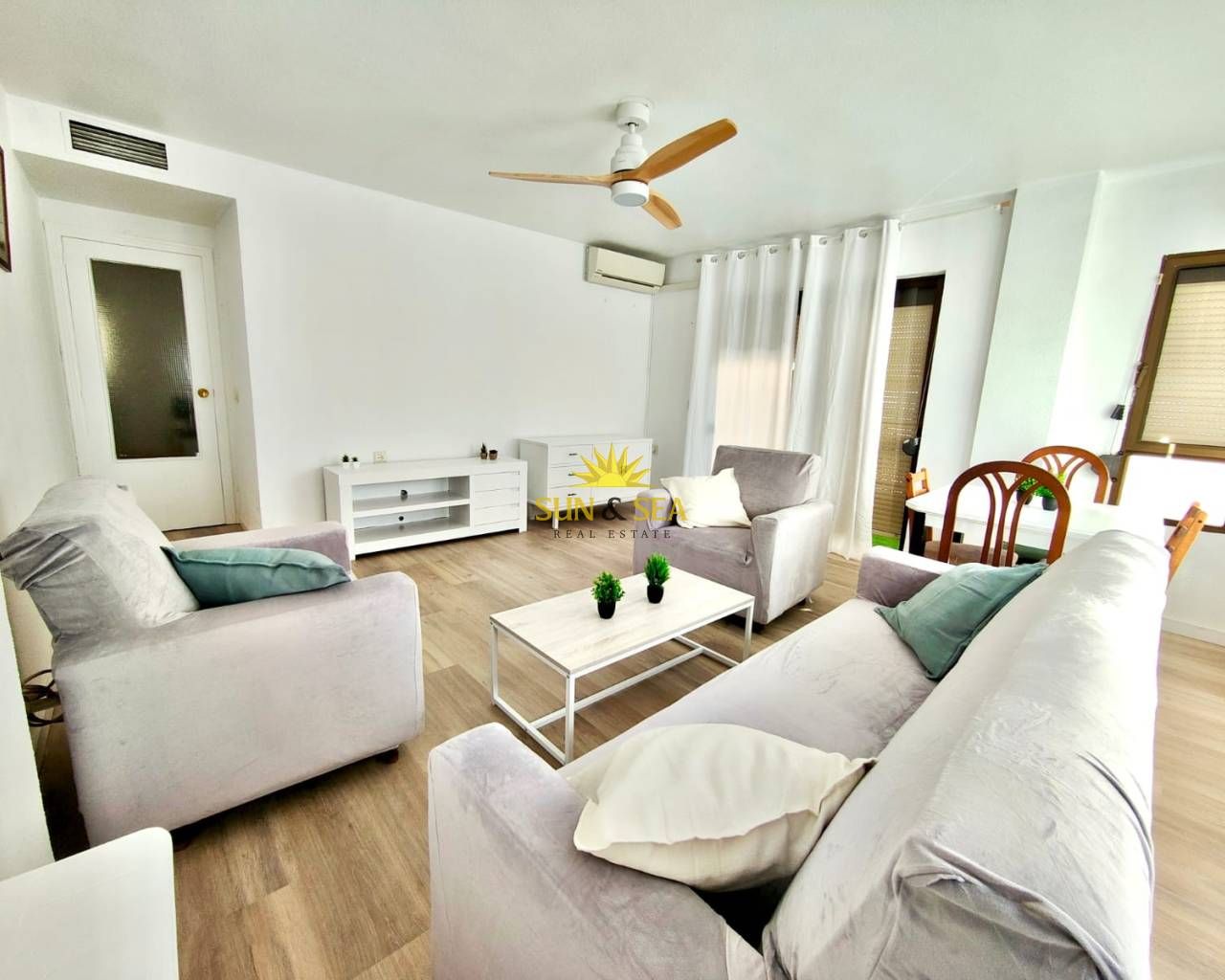 Living room of Apartment to rent in  Murcia Capital  with Air Conditioner, Heating and Furnished