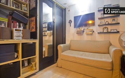 Bedroom of Flat to rent in  Madrid Capital  with Air Conditioner and Balcony