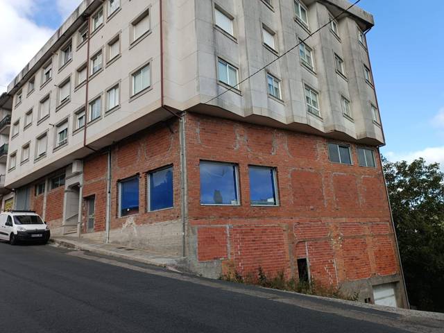 Garaje en Venta en Vila de Cruces