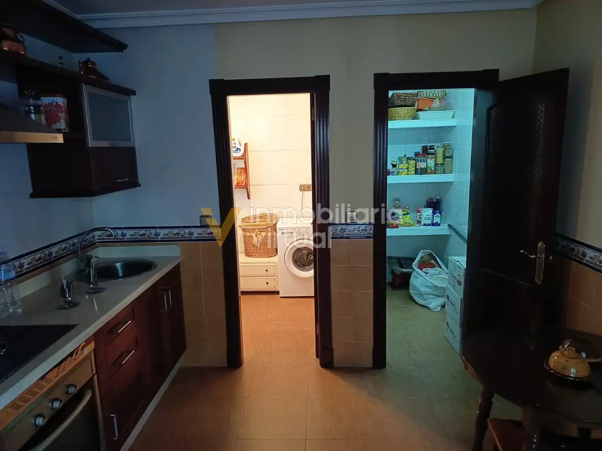 Cocina de Casa o chalet en venta en Lucena con Piscina y Amueblado