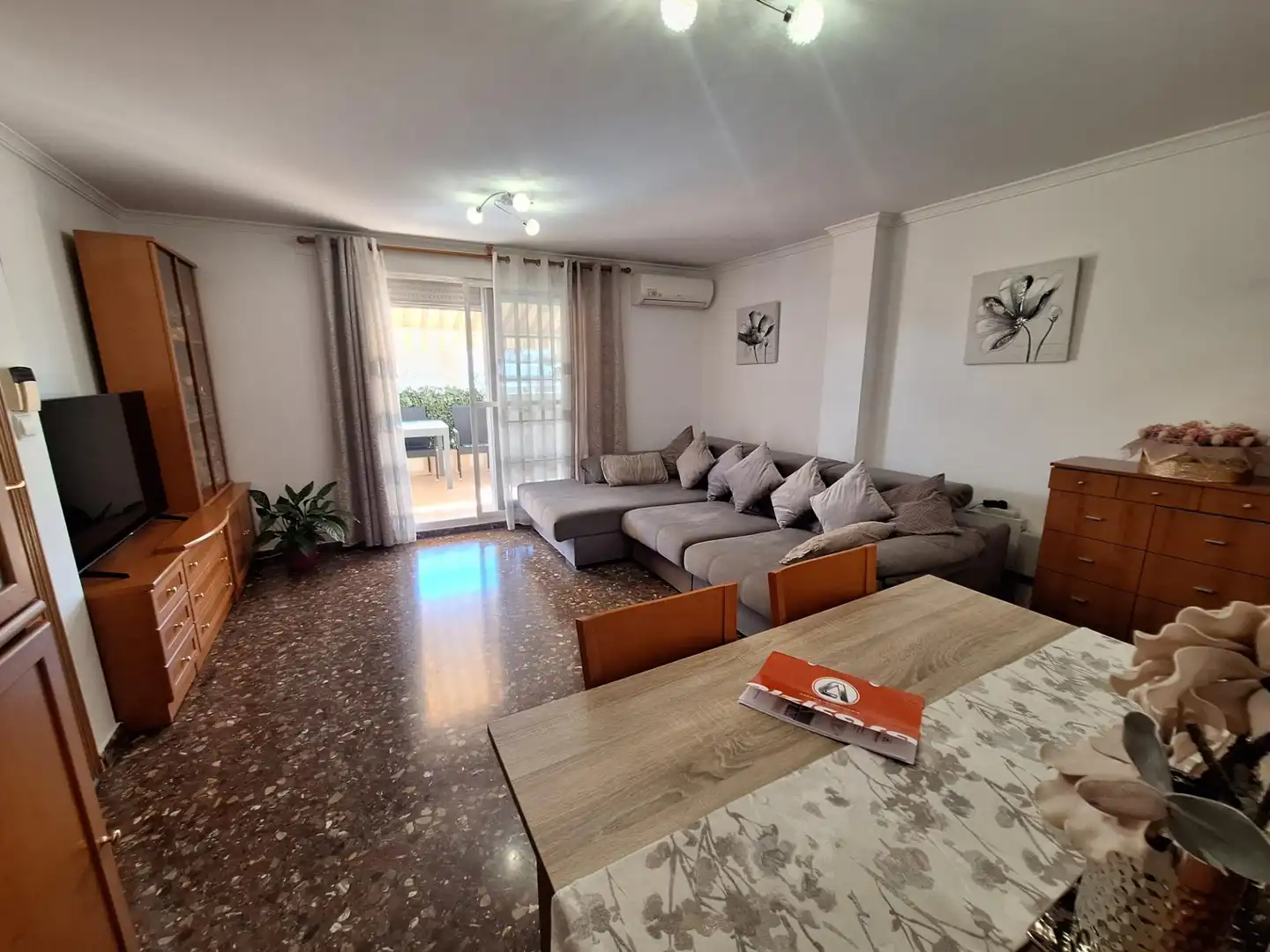 Penthouse with lift for sale in Casc Urbà, imagen 4