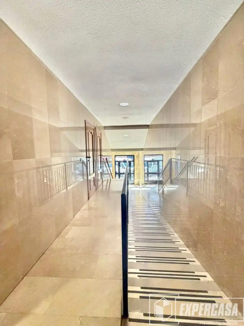 Piso en venta en Valencia con Aire acondicionado y Amueblado