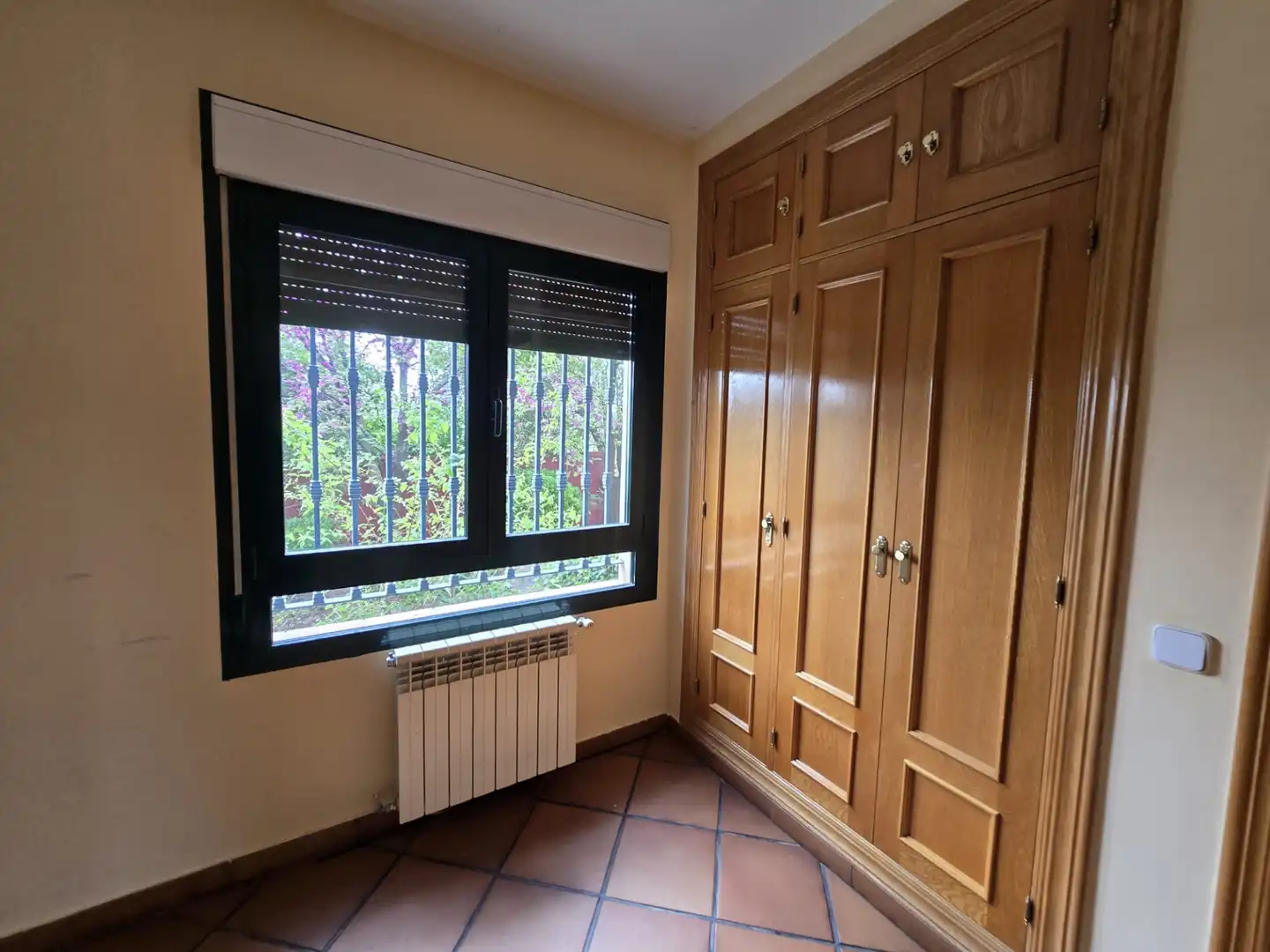Habitación de Casa o chalet en venta en Morata de Tajuña con Aire acondicionado, Calefacción y Jardín privado