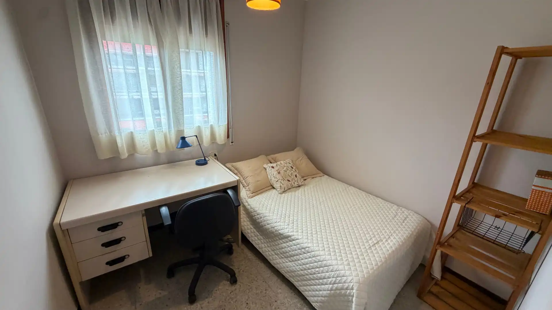 Bedroom of Flat for sale in Torredembarra  with Terrace, Furnished and Oven