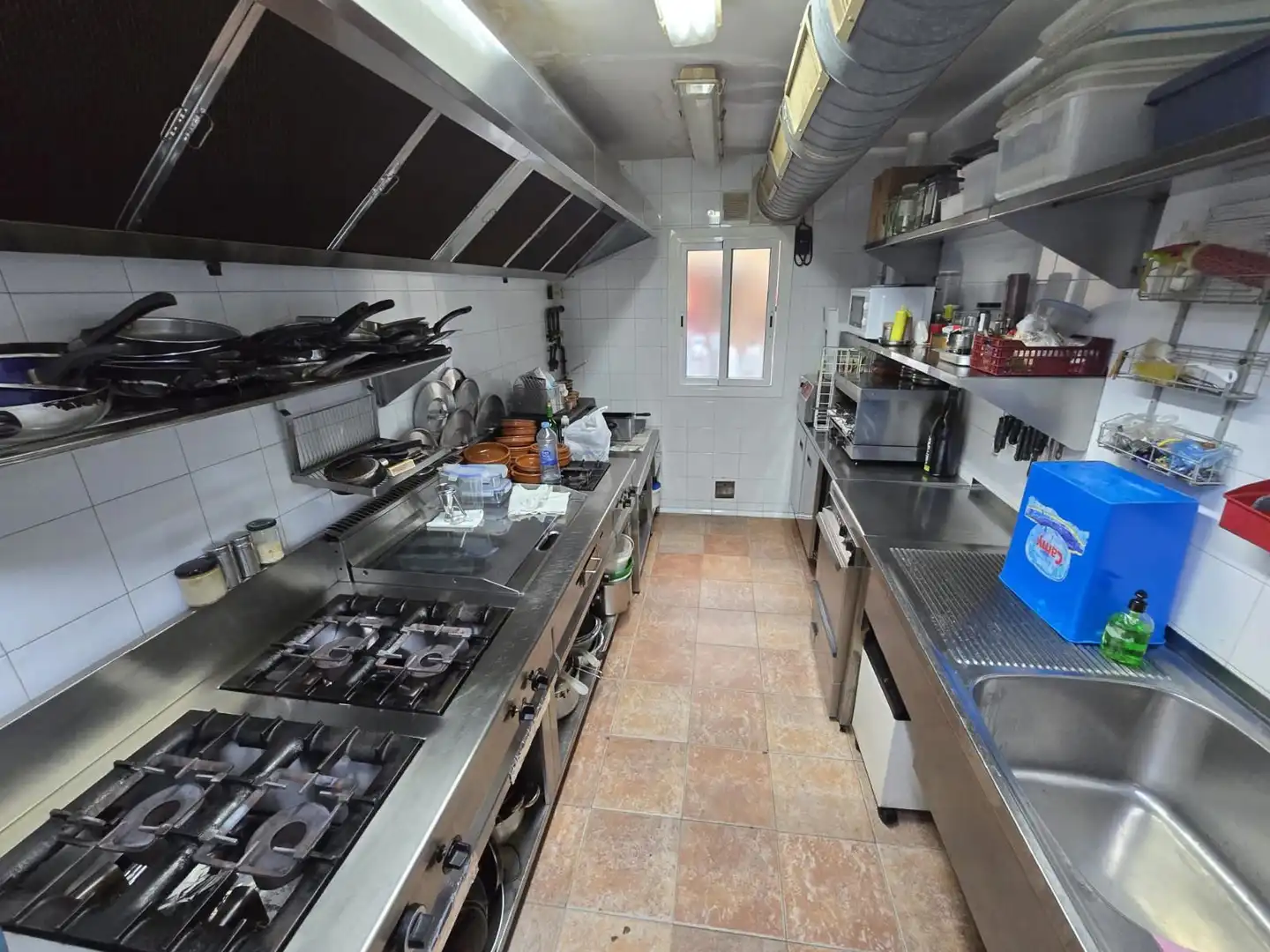 Business premises for transfer in Sants - Montjuïc, imagen 13