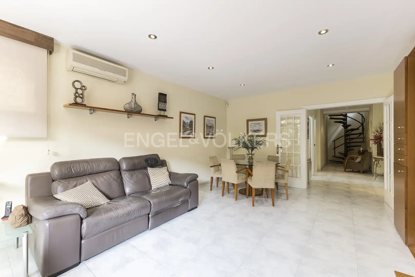 Sala de estar de Casa o chalet en venta en Barcelona con Calefacción, Jardín privado y Terraza
