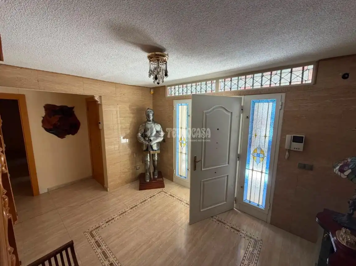 Houses for sale in Paracuellos de Jarama  with Heating
