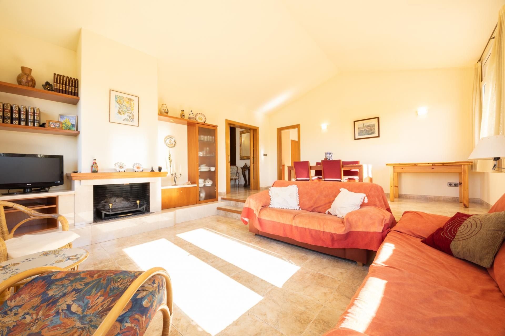 Sala d'estar de Casa o xalet en venda en Folgueroles amb Jardí privat i Terrassa