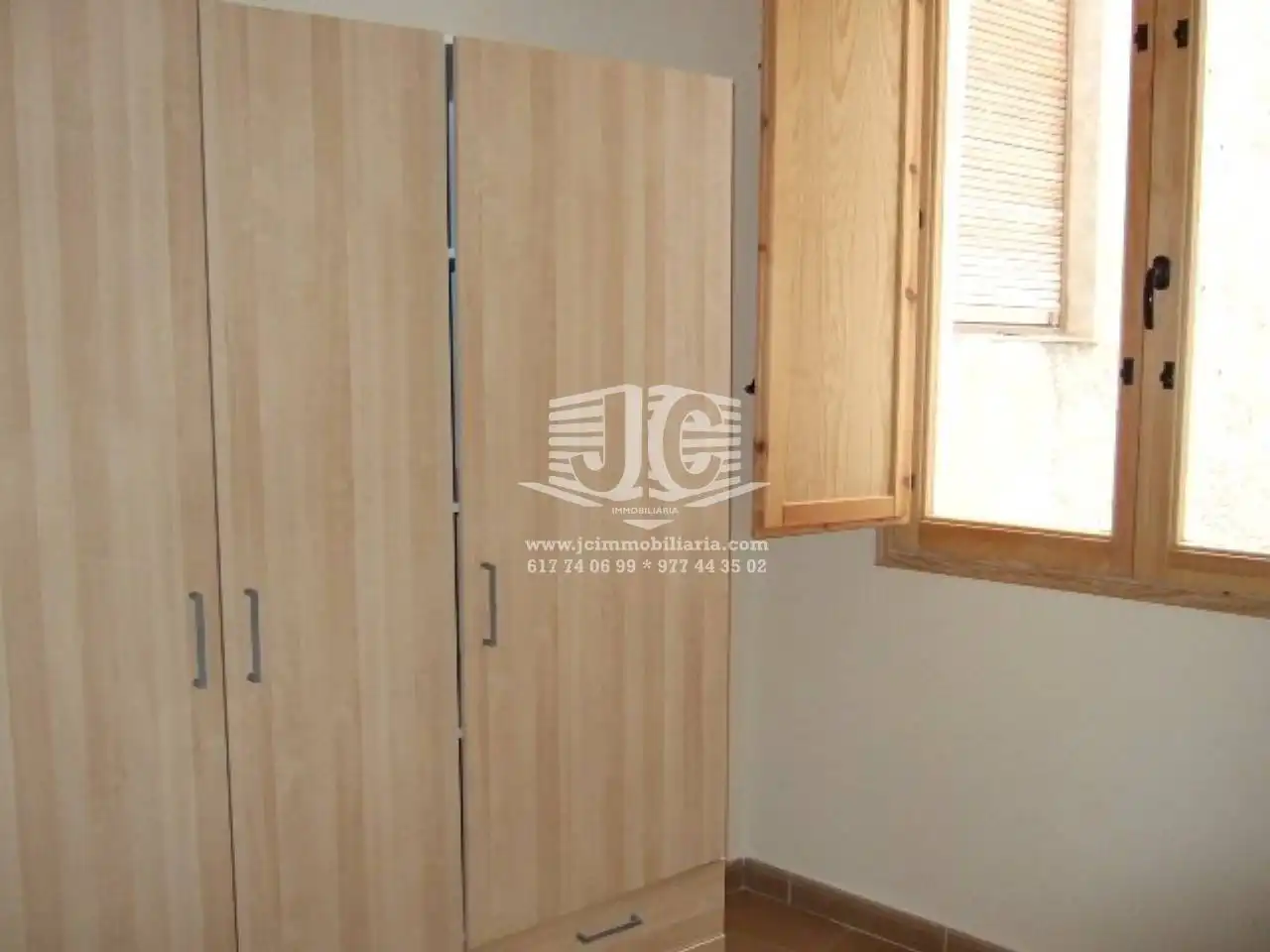 Flat for rent in Calle DOCTOR FERRAN, Centre