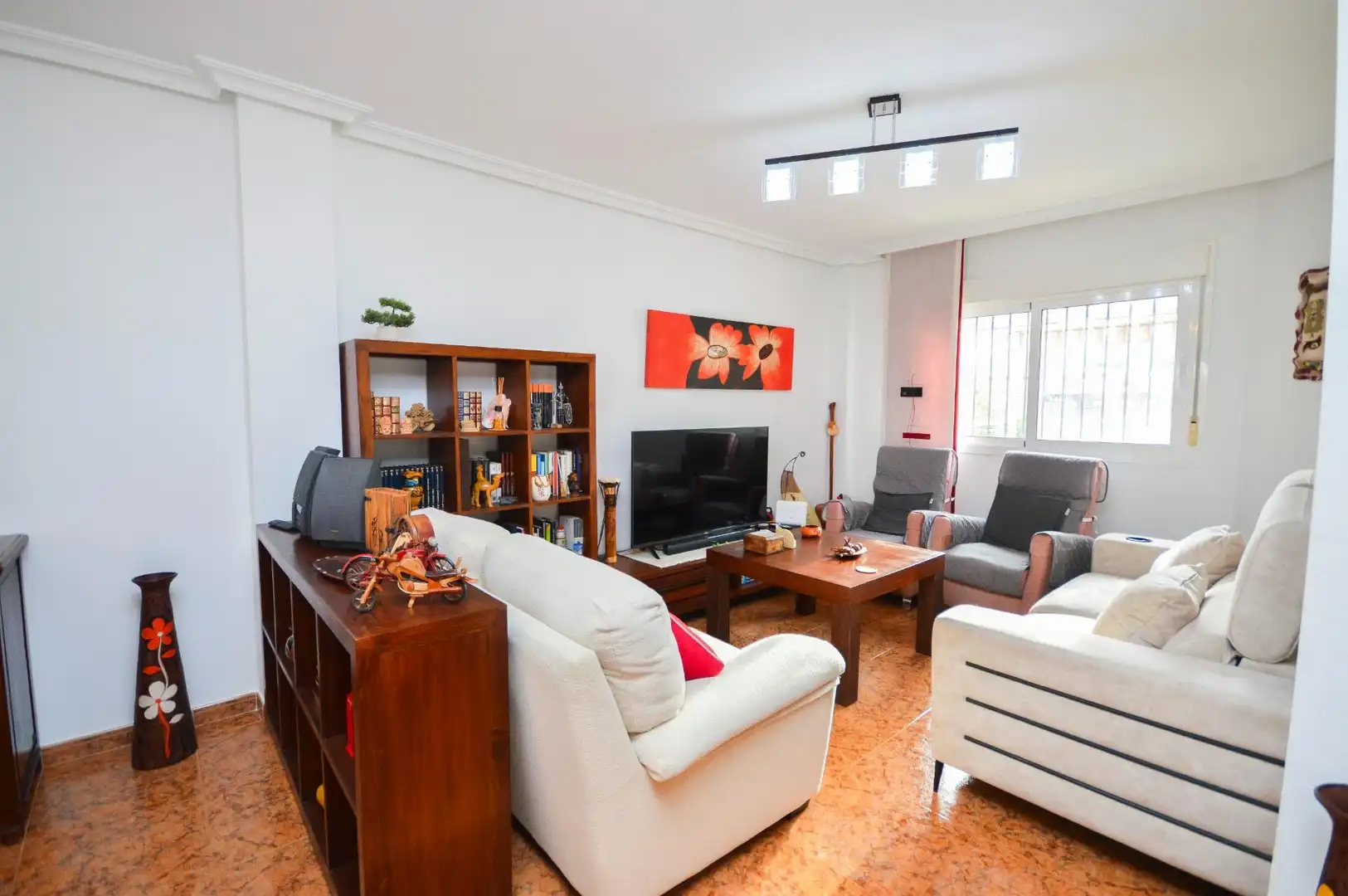 Casa con jardín en venta en Calle Calle Aneto 14, imagen 17